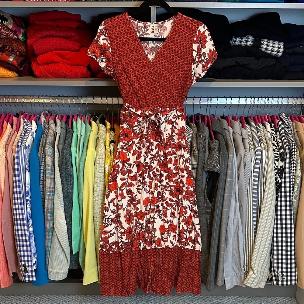 Lapis red/white/black floral belted cap sleeve v neck midi dress size S